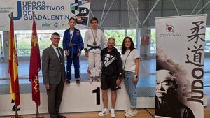 Carla Romar y Ariel Cazorla se imponen en judo en los Juegos del Guadalentín