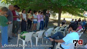 Tarde de literatura y poesía en los huertos ecológicos por el Día de las Bibliotecas