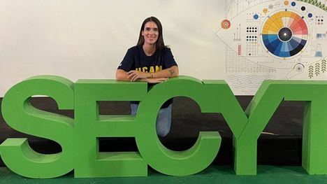 Mª Cánovas: 'La ciencia no sólo transforma el mundo, también inspira a los jóvenes'