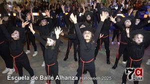 Las alumnas de Alhanza llevan su ritmo más terrorífico a Halloween