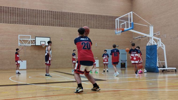 Cansancio y lesiones impidieron la victoria del Cadete Plata