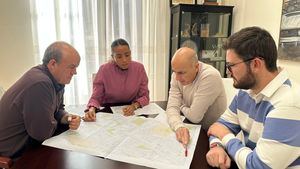 Renovación de redes de agua en las calles del Almendrico y de la Fuente del Ral