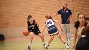 Primera victoria de las chicas del Junior muy merecida y trabajada