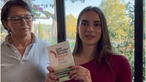 Sánchez Blesa cede la palabra a su hija para que hable a los jóvenes