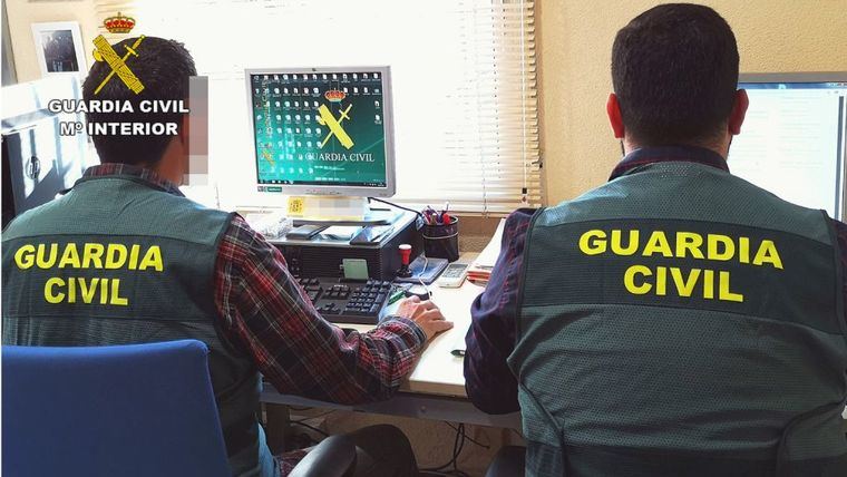 Consejos de la Guardia Civil ante las estafas online durante Black Friday y CiberMonday