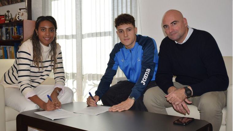 Convenio con el Club Atletismo Alhama por 1.500 euros