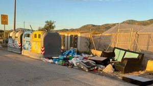 Lali Salas: "Esto es una muestra de la suciedad que hay por el pueblo"