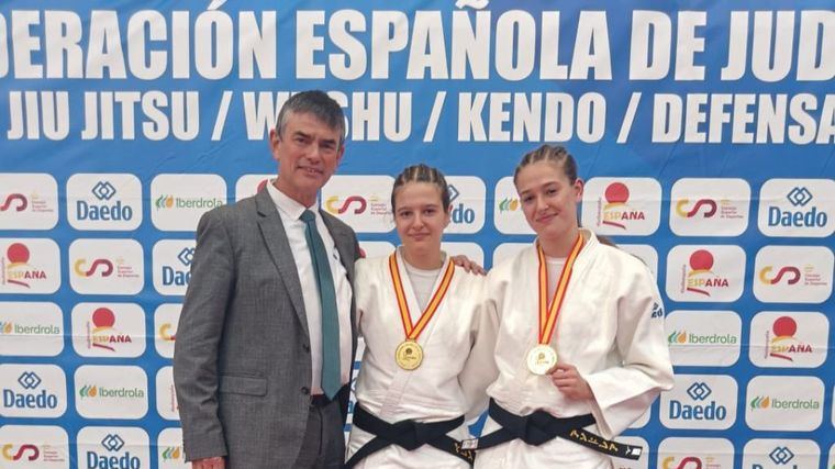 Las judokas Andrea y Belén Ortiz, campeonas de España Júnior