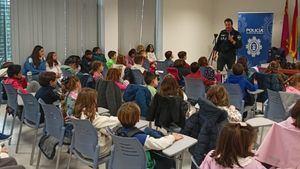 Jornada de puertas abiertas a la Comisaría de la Policía Local