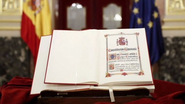 Rosa Sánchez: 'Hoy es un día para recordar el valor de los que construimos juntos'