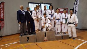 FOTOS 13 medallas para Alhama en los regionales de Judo