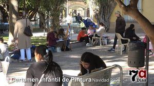 Decenas de pequeños artistas llenan la Plaza de las Américas