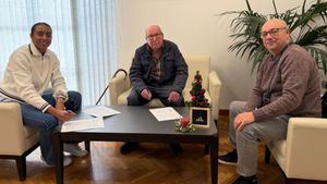 Primer convenio con la Asociación Ornitológica Naturalista Alhameña