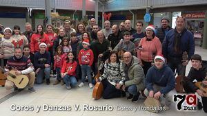 Coros y Danzas Virgen del Rosario llena de villancicos el Mercado