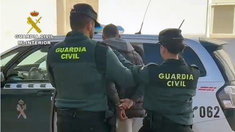 Tres detenidos en Totana por seis robos en comercios