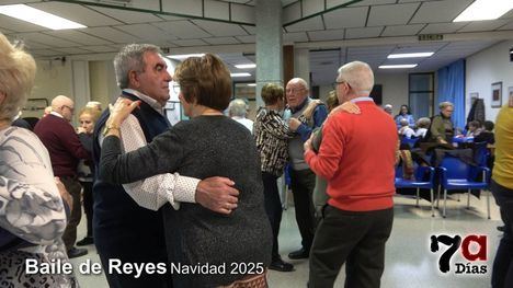 El Baile de Mayores cierra la Navidad 2025 con ritmo y música de todos los tiempos