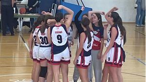 Victoria del Cadete Femenino en un derbi muy ajustado