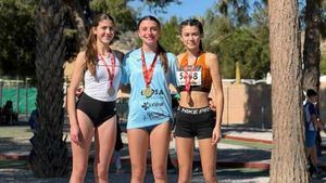 Cuatro oros, seis platas y un récord regional de Club Atletismo Alhama