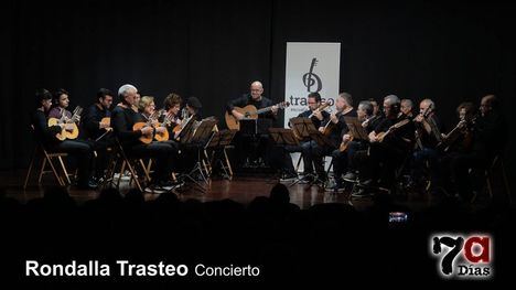 La Rondalla Trasteo se marcha de viaje musical por medio mundo