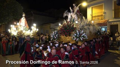 El Barrio recupera la procesión de Domingo del Ramos tras dos años interrumpida
