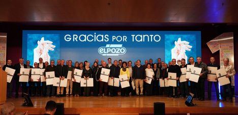 Imagen de los antiguos compañeros homenajeados durante la gala 'Gracias por tanto'