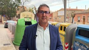 El concejal de Hacienda explica los descuentos en la tasa de residuos