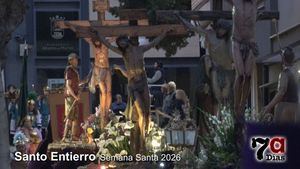 Los moraos procesionan sus crucificados; una invitación a la reflexión y al recogimiento