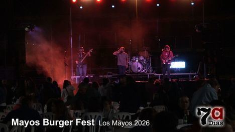 El Mayos Burger Fest pone música y sabor al inicio de la fiesta