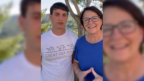 Consejos de Magdalena Sánchez Blesa y su hijo a los jóvenes