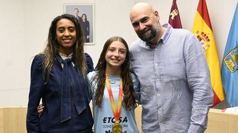 Rosa Sánchez: 'Orgullo de ver hasta dónde está llegando el Club Atletismo Alhama'