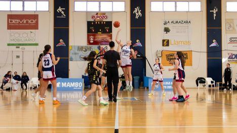 Remontada de carácter de Cadete Femenino Zonal tras el descanso