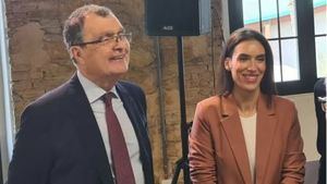 María Cánovas: 