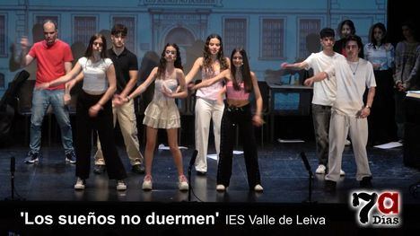 Alumnos del IES Valle de Leiva representan la lucha por triunfar en el mundo de espectáculo