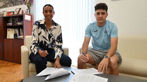 Acuerdo con el Club Atletismo Alhama para apoyar su actividad