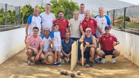 Los Bolos Huertanos de La Costera acaban en una paella para todos los concursantes