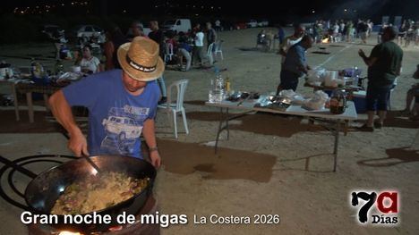 La gran noche de migas reúne en La Costera a familiares y amigos