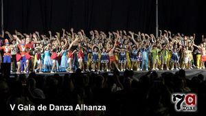 Festival de baile de las alumnas de Alhanza en la V Gala de la escuela