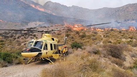 Incendio forestal en Mazarrón, entre Cañada Gallego y Bolnuevo