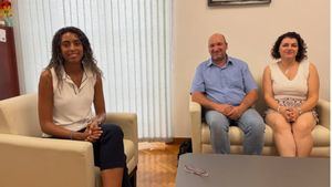 Rosa Sánchez: “Mi enhorabuena al nuevo presidente de la Hermandad de Ntra. Señora del Rosario”