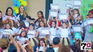 FOTOS Espectacular fin de curso de los niños de 'Un ratito más'