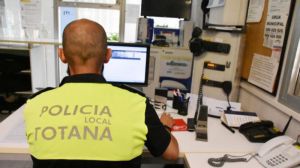 La Policía Local de Totana devuelve más de 120 objetos perdidos