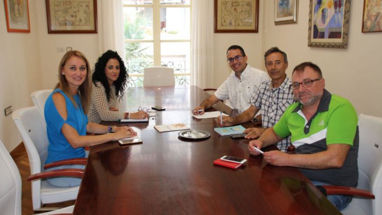 Alhama colabora con el Colegio de Educadores Sociales de la Región