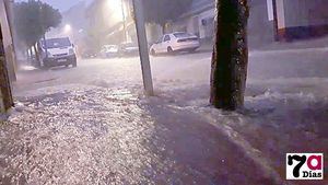 VÍDEO Tremenda tromba de agua en Alhama en media hora