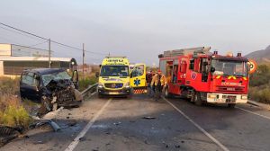 Dos hombres resultan heridos en un accidente frontal en Marrazón