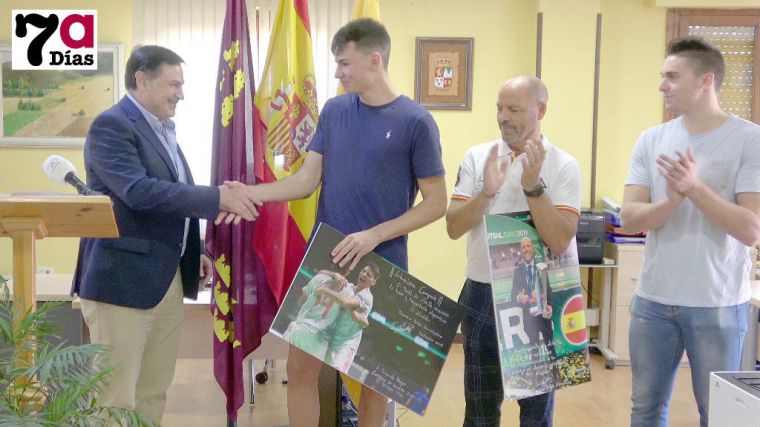 VÍDEO Ricardo Mayor, ejemplo para los jóvenes librillanos