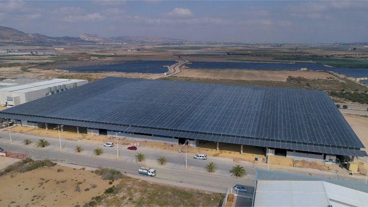 Imagen aérea de las nuevas instalaciones de la firma El Mosca. Fotografía: eseficiencia.es