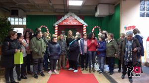 VÍDEO La Navidad ya se siente en Alhama con su mercado y Papá Noel