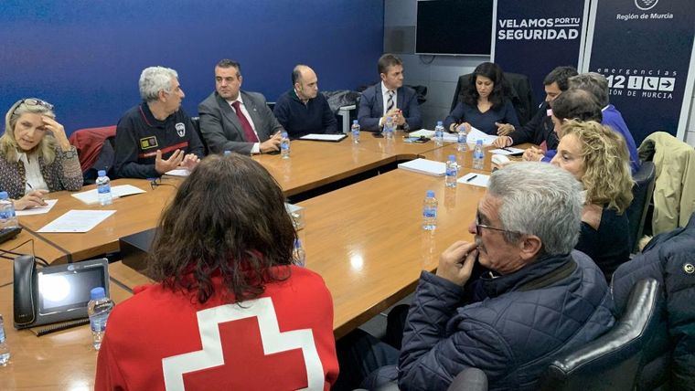 Imagen de  la reunión de esta tarde del comité asesor del Plan de Protección Civil ante Nevadas y Olas de Frío, presidida por la consejera de Transparecia, Participación y Administración Públia y directora del Plan, Beatriz Ballesteros.