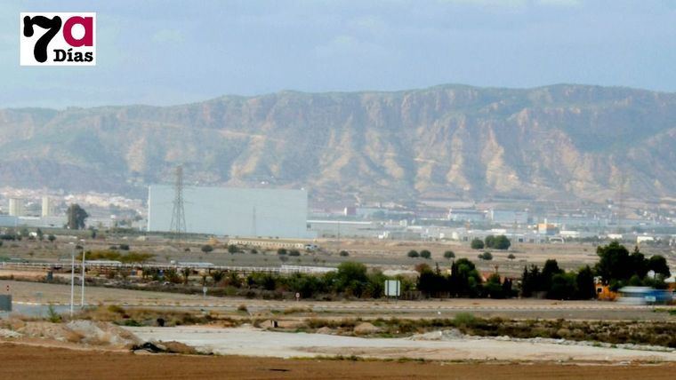 Un trabajador de 33 años sufre una descarga eléctrica en el Polígono Industrial