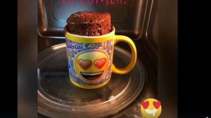 VÍDEO Preparamos un brownie a la taza con Un Ratito Más Home